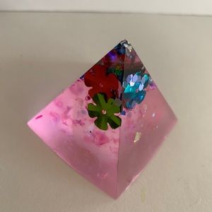 Resin Art - Medium Pyramid